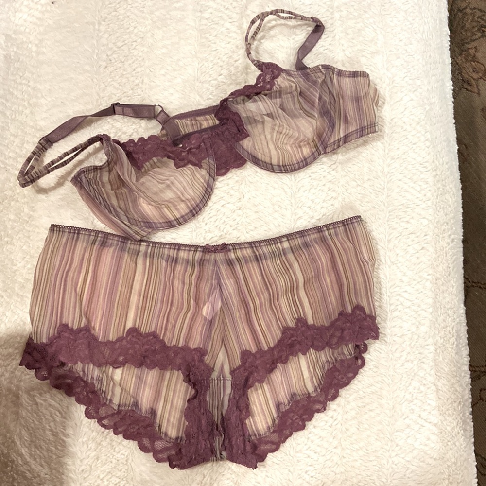Gilligan and O’Malley bra and panty set